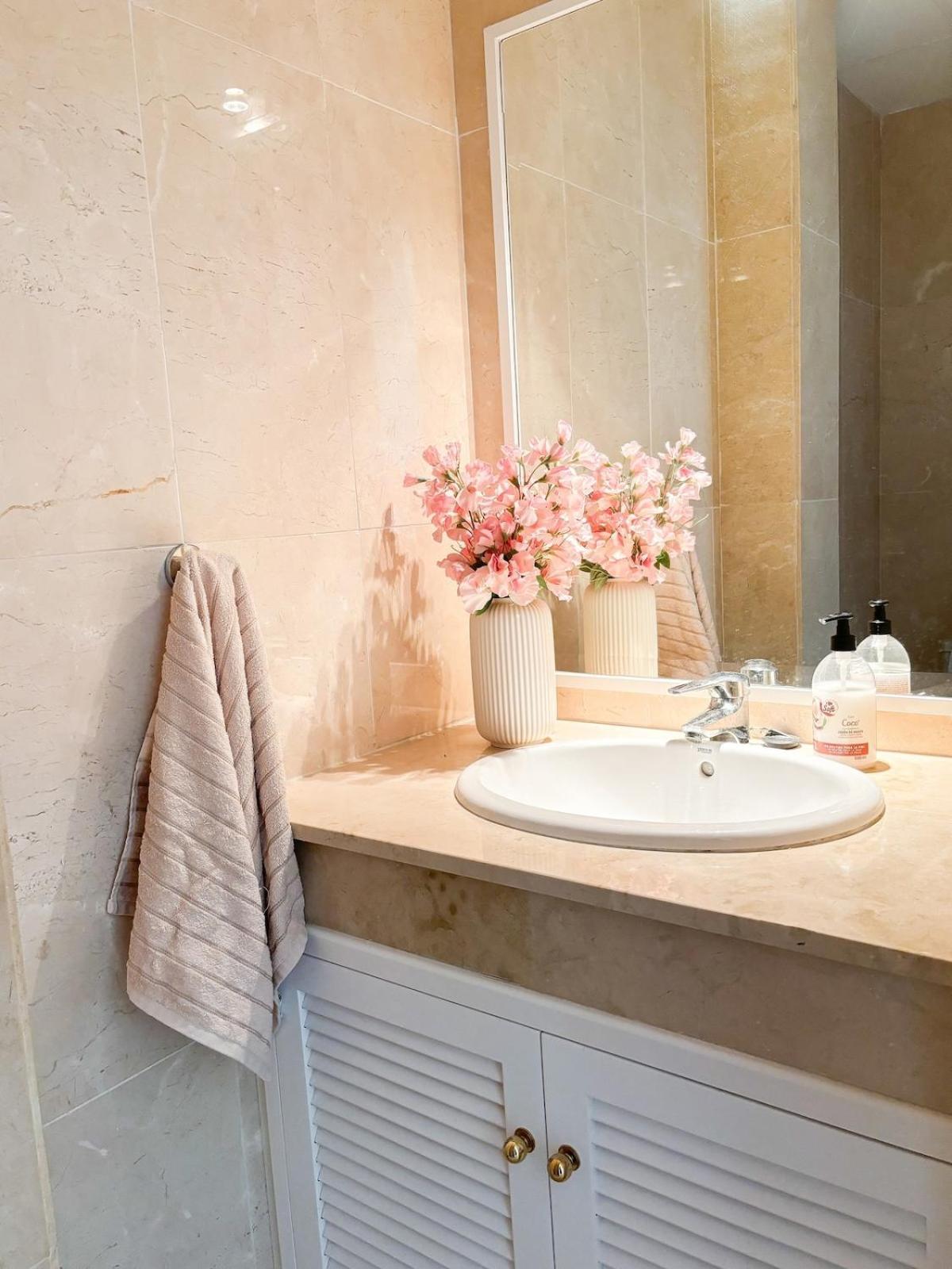 Apartamento Stunning Near Golf Courses Perfect For Relaxation! Marbella
